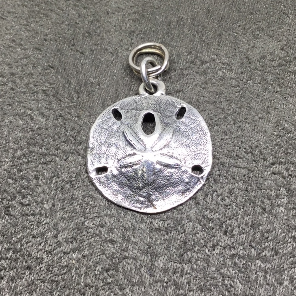 James Avery Sand Dollar Pendent